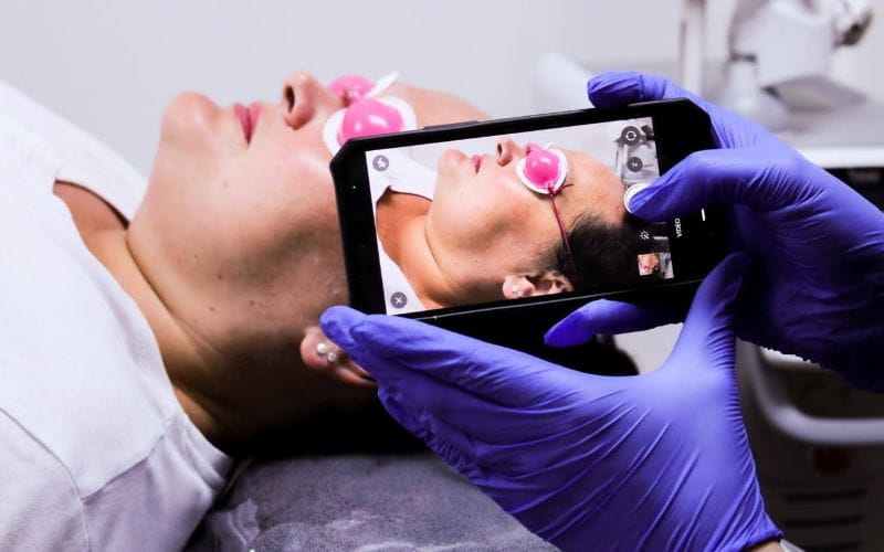 laser-treatment-for-face-laser-clinic (1)