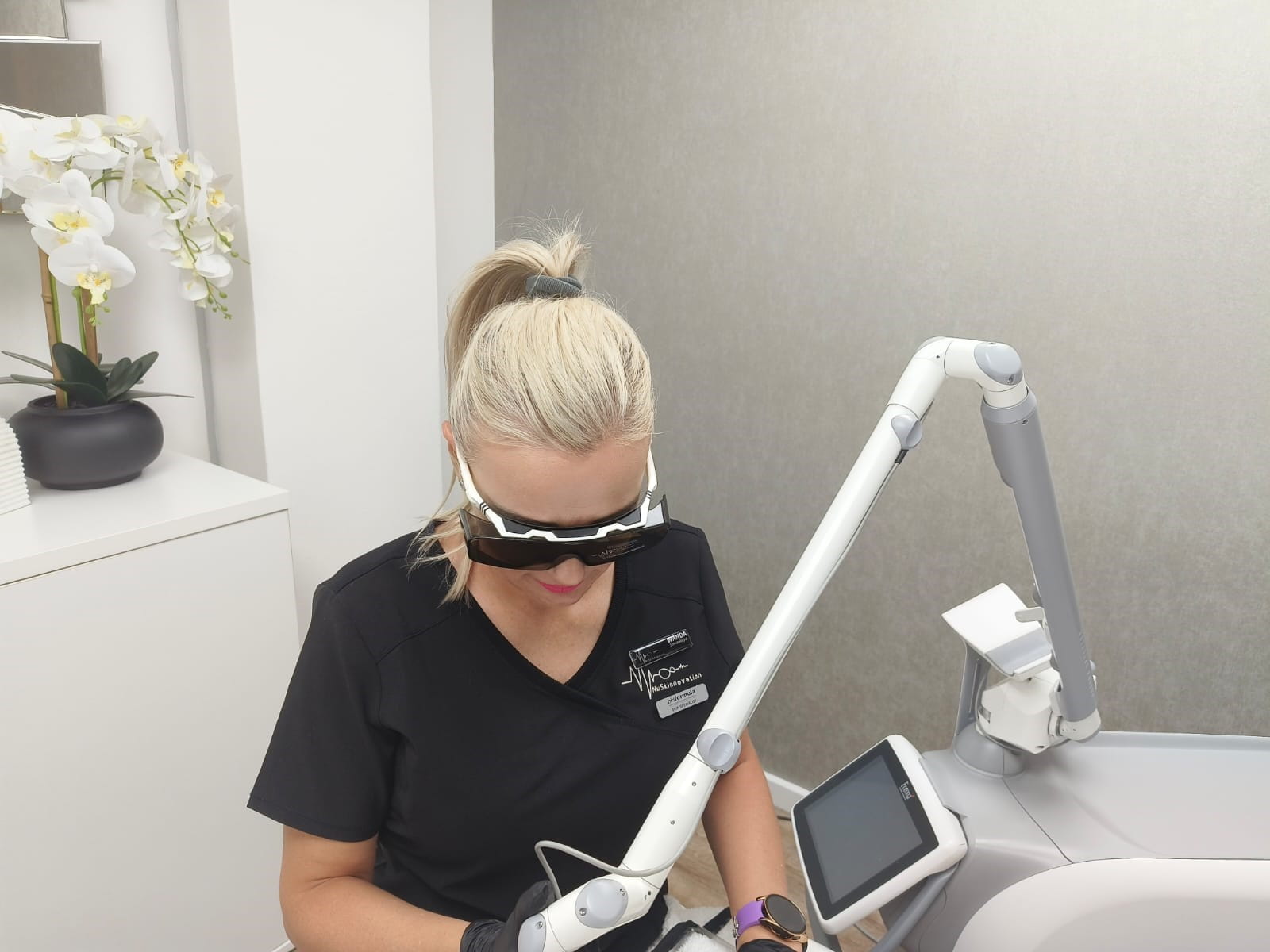 skin-laser-treatment-price-aesthetician (1)